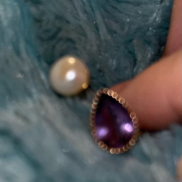 DONATED amethyst & pearl Ring - Picture 2 of 2